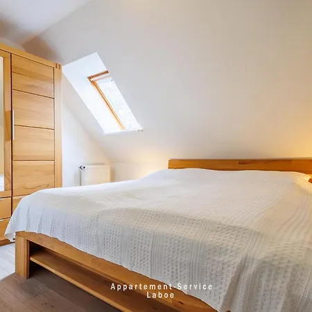 Kapitaenshaus Seemann Budle * Laboe